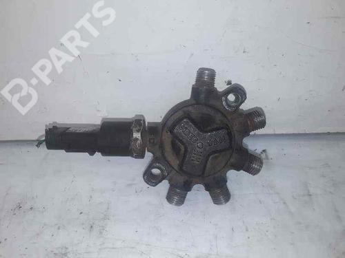 Used Injection rail Injection rail RENAULT CLIO II (BB_, CB_) 1.5 dCi (B/C2J) (68 hp) 8576326 8576326