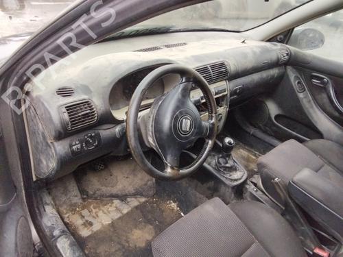 Right mirror SEAT LEON (1M1) 1.6 | BP24881322C27 