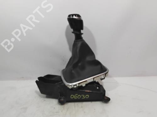 Used Gear lever RENAULT KADJAR (HA_, HL_) 1.5 dCi 110 (HLA3) (110 hp) 29943212