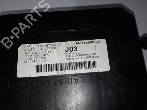 Fuse box PEUGEOT 307 SW (3H)  | BP10157452E1 