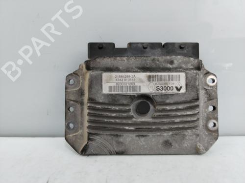 Calculateur moteur (ecu) RENAULT MEGANE II (BM0/1_, CM0/1_) 1.6 16V (112 hp) 19117527