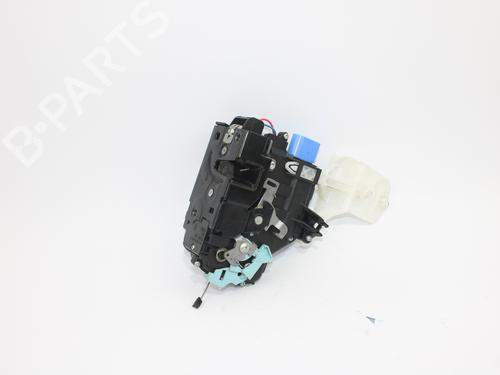 Used Front right lock VW CADDY III Box Body/MPV (2KA, 2KH, 2CA, 2CH) 1.6 TDI (102 hp) 13216644