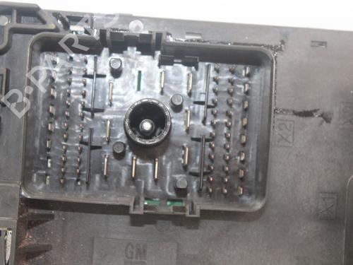 Fuse box OPEL INSIGNIA A Country Tourer (G09) 2.0 CDTi (47) | BP17094692E1 