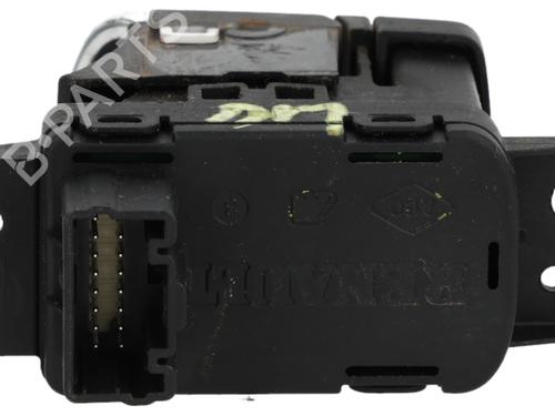 Used Electric handbrake RENAULT KADJAR (HA_, HL_) 1.5 dCi 110 (HLA3) (110 hp) 29982677