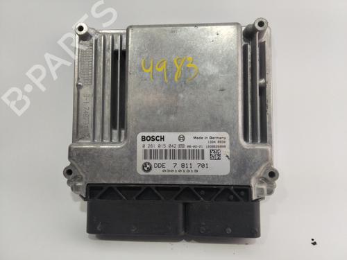 Used Engine control unit (ECU) BMW 1 (E87) 120 d (163 hp) 23553639