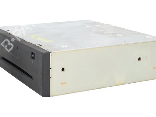 Radio JAGUAR X-TYPE I (X400) 2.5 V6 All-wheel Drive | BP31331091E6