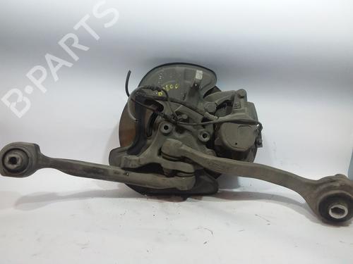 Used Right front steering knuckle MERCEDES-BENZ C-CLASS (W204) [2007-2015]  10724665