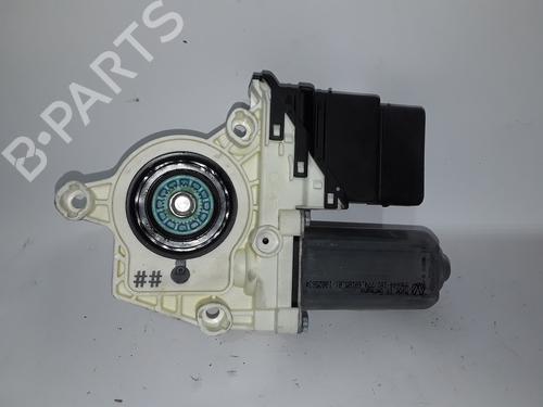 Portierruitmotor rechtsachter VW TOURAN (1T1, 1T2) 1.9 TDI | BP10917978E22 