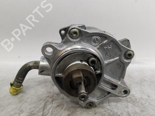Used Vacuum pump MERCEDES-BENZ C-CLASS (W203) C 200 CDI (203.004) (116 hp) 26013497