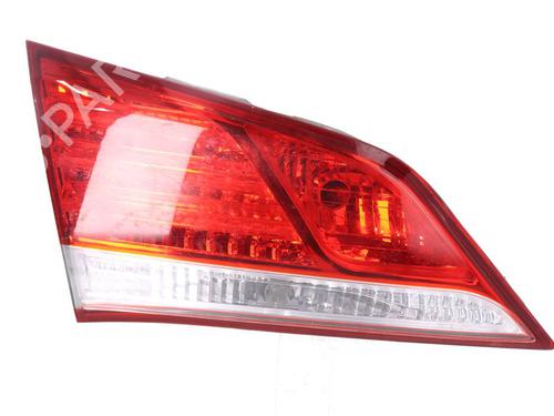 Feu de coffre gauche Feu de coffre gauche HYUNDAI i40 I (VF) 1.7 CRDi (116 hp) 39882246 39882246