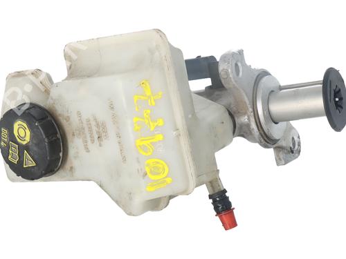 Used Brake master cylinder Brake master cylinder VW POLO VI (AW1, BZ1, AE1) 1.0 TSI (95 hp) 33023351 33023351