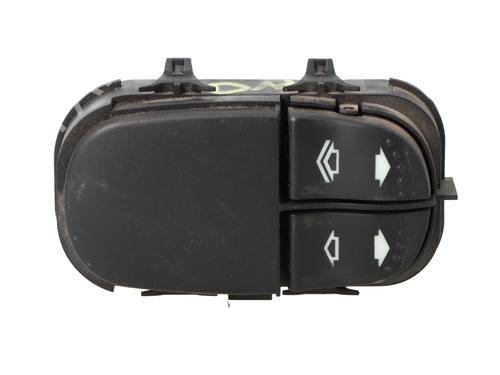 Used Left front window switch Left front window switch FORD FOCUS I Saloon (DFW) 1.8 TDCi (115 hp) 33272893 33272893