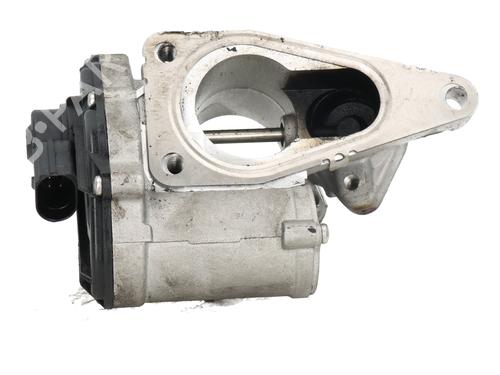 Used Throttle body RENAULT LAGUNA II (BG0/1_) [2001-2007]  31709013