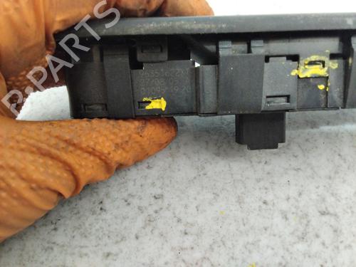 Left front window switch PEUGEOT 307 Break (3E) 2.0 HDI 90 | BP18891579I27 