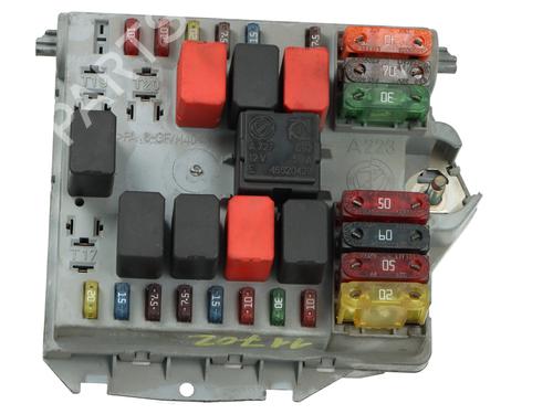 Zekeringkast Zekeringkast FIAT PUNTO Hatchback Van (188_) 1.2 60 (60 hp) 35792420 35792420