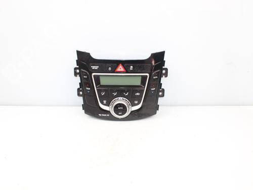 Used Climate control HYUNDAI i30 Estate (GD) 1.6 CRDi (128 hp) 16333438