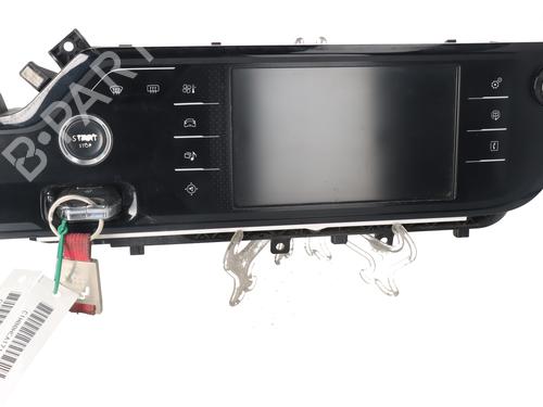 display-citroen-c4-picasso-ii-2013-35978660 main image