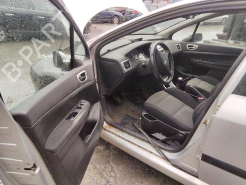 Engine control unit (ECU) PEUGEOT 307 (3A/C) | BP31988237M57