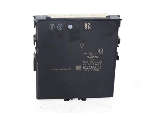Used Control unit Control unit TOYOTA AURIS (_E18_) 1.8 Hybrid (ZWE186_, ZWE186R) (136 hp) 40261656 40261656