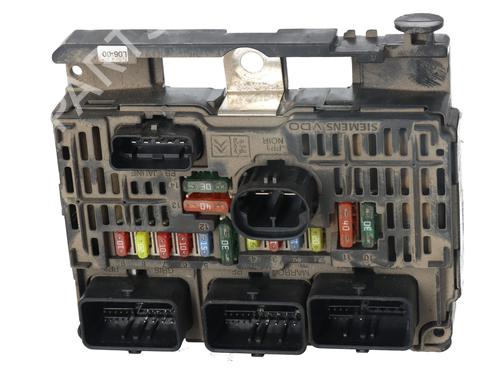 Used Fuse box Fuse box CITROËN C4 Coupe (LA_) [2004-2013] 33130054 33130054