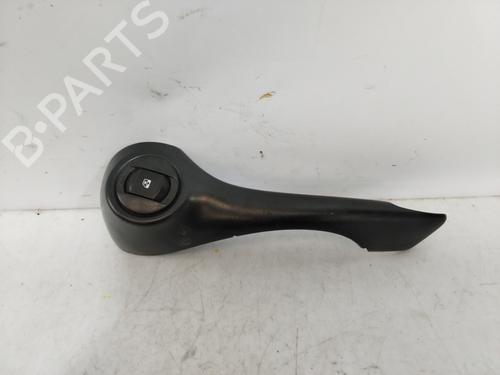 Used Right front window switch RENAULT CLIO III (BR0/1, CR0/1) [2005-2014]  25717243
