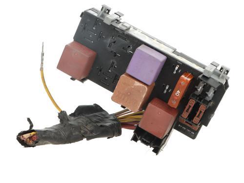 Used Fuse box Fuse box 8544643 8544643