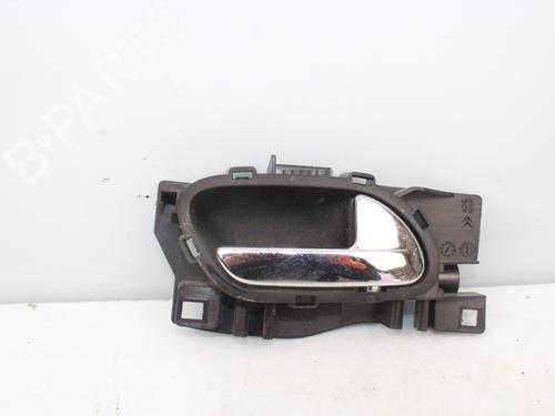 Used Rear right interior door handle PEUGEOT 3008 I MPV (0U_) [2009-2017]  16108577
