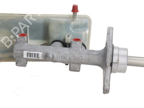 Used Brake master cylinder Brake master cylinder 37235208 37235208