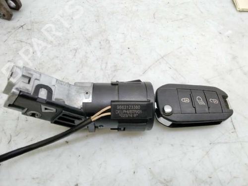 Used Ignition barrel PEUGEOT 208 I (CA_, CC_) [2012-2020]  8571323