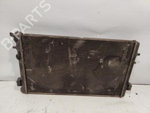 Used Water radiator SEAT LEON (1M1) 1.9 TDI (100 hp) 28837500