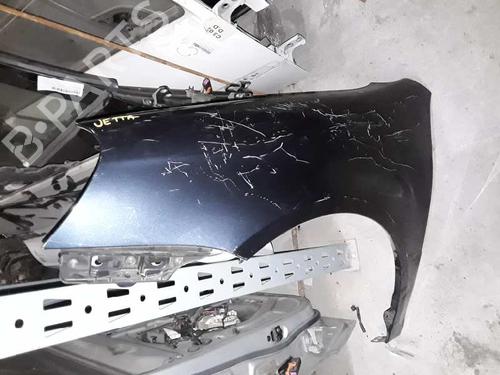 Used Left front fenders VW GOLF V (1K1) [2003-2010]  9266876