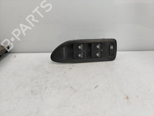 Used Left front window switch RENAULT VEL SATIS (BJ0_) 2.2 dCi (BJ0E, BJ0F, BJ0G, BJ0H) (140 hp) 19135410