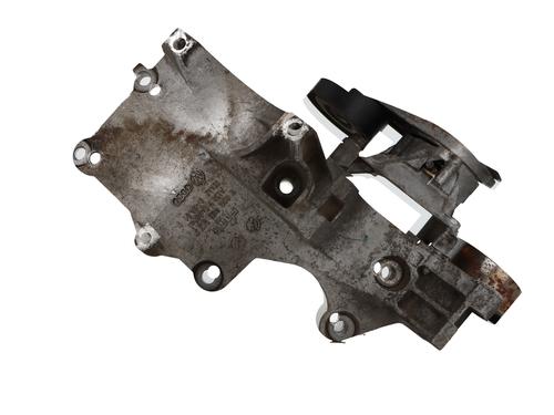 Używane Wspornik / Uchwyt AUDI A3 Sportback (8PA) 2.0 TDI (170 hp) 30809623