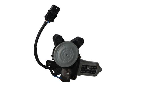 Rudehejsemotor bagstkærm venstre HYUNDAI SANTA FÉ I (SM) 2.0 CRDi (113 hp) 31853948