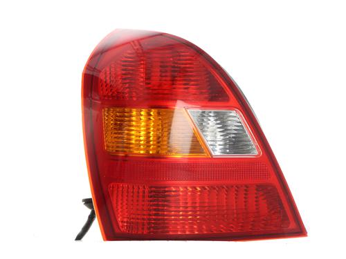 Used Left taillight Left taillight HYUNDAI ELANTRA III Saloon (XD) 2.0 CRDi (113 hp) 35948073 35948073