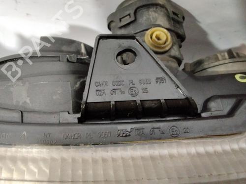 Right headlight RENAULT LAGUNA II (BG0/1_)  | BP28184022C29 