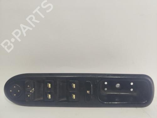 Used Left front window switch PEUGEOT 407 (6D_) 2.0 (6DRFNB, 6DRFNE) (136 hp) 23084312