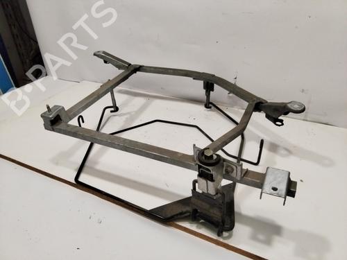 Support RENAULT MEGANE IV Hatchback (B9A/M/N_) 1.5 Blue dCi 95 (B9A2, B9A6) | BP29233955C155 