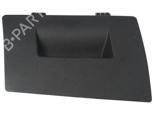 glove-box-bmw-2-gran-tourer-f46-2014-34342254 main image
