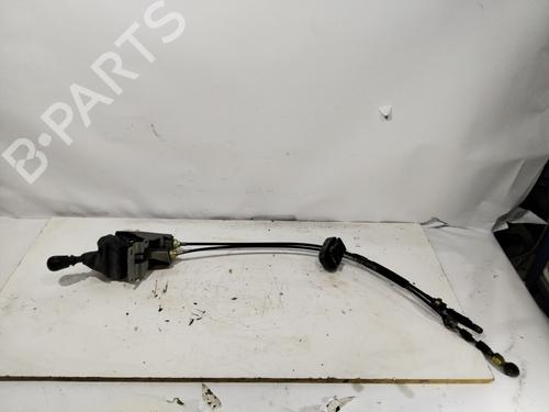 Levier de vitesses OPEL VIVARO A Bus (X83) [2001-2015]  31704124