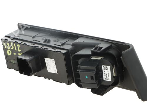 Left front window switch VW PASSAT B7 (362) | BP38095689I27 - Image 2