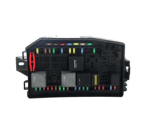 Used Fuse box JAGUAR X-TYPE I (X400) 2.5 V6 All-wheel Drive (196 hp) 31306297