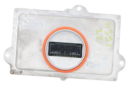 Used Xenon ballast Xenon ballast PEUGEOT 3008 II SUV (MC_, MR_, MJ_, M4_) 1.5 BlueHDi 130 (131 hp) 33832907 33832907