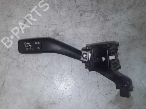 Used Steering column stalk AUDI A3 Sportback (8PA) 1.6 FSI (115 hp) 8577586