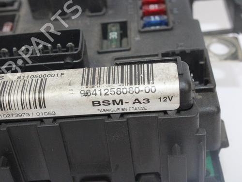 Fuse box CITROËN C5 I (DC_)  | BP13906425E1 