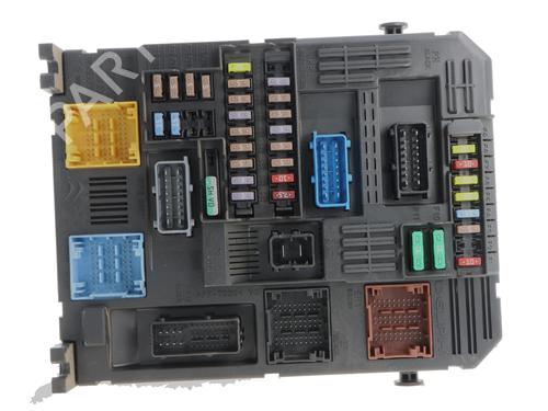 Used Fuse box Fuse box PEUGEOT 308 II (LB_, LP_, LW_, LH_, L3_) [2013-2021] 34245217 34245217