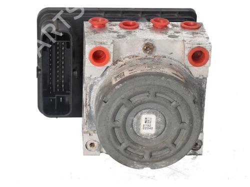Used ABS pump ABS pump FORD FIESTA VI (CB1, CCN) [2008-2026] 36469796 36469796