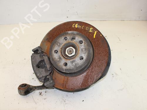 Used Left front steering knuckle BMW X3 (E83) 2.0 d (150 hp) 18488671