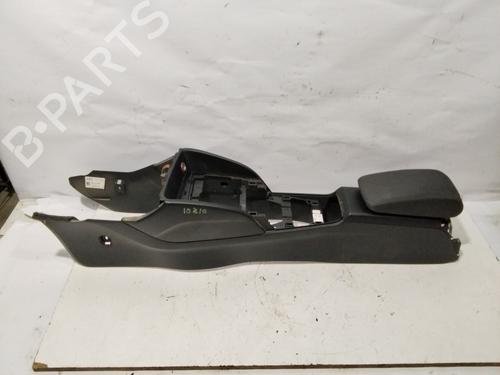 Used Armrest / Center console AUDI A3 Sportback (8VA, 8VF) [2012-2021]  30259147