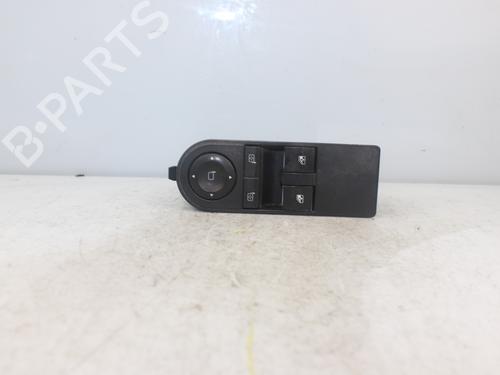 Used Left front window switch OPEL ASTRA H (A04) [2004-2014]  17647528